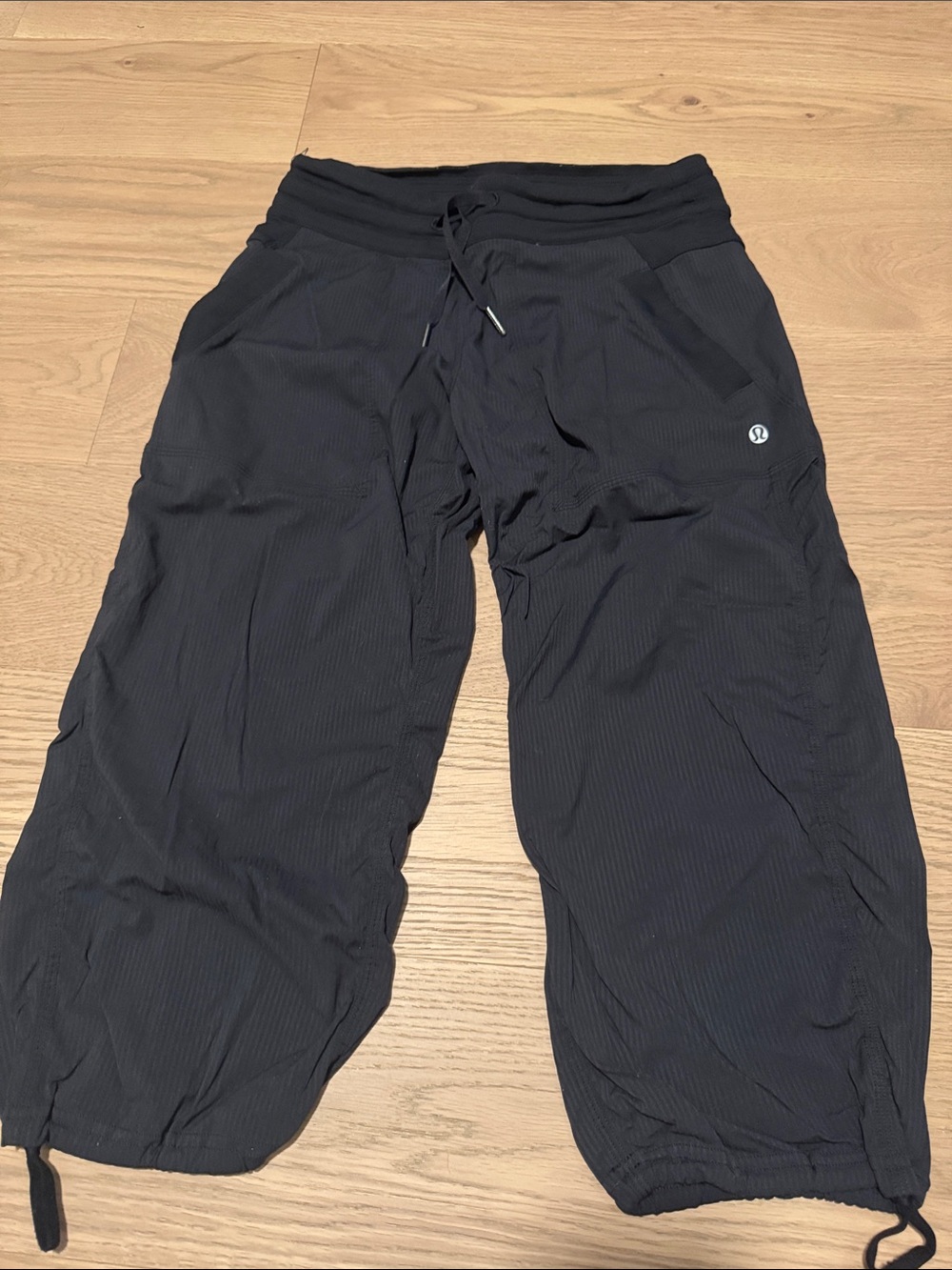 lululemon athletica Women’s Studio Crops BLACK SIZE 4